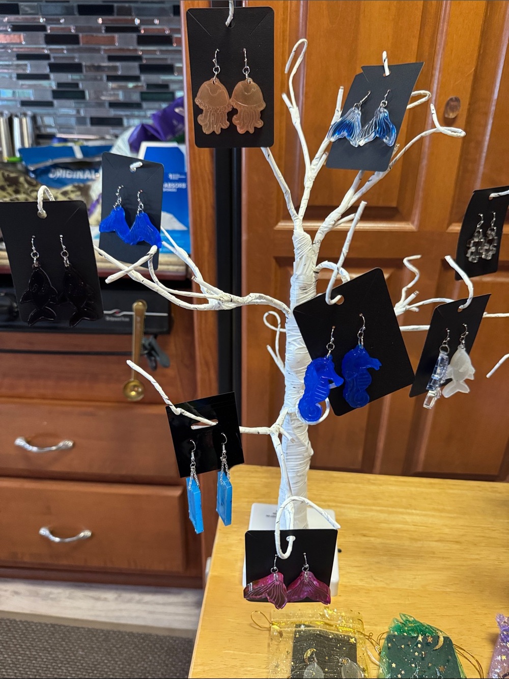 Handmade resin Earrings - Home Accents